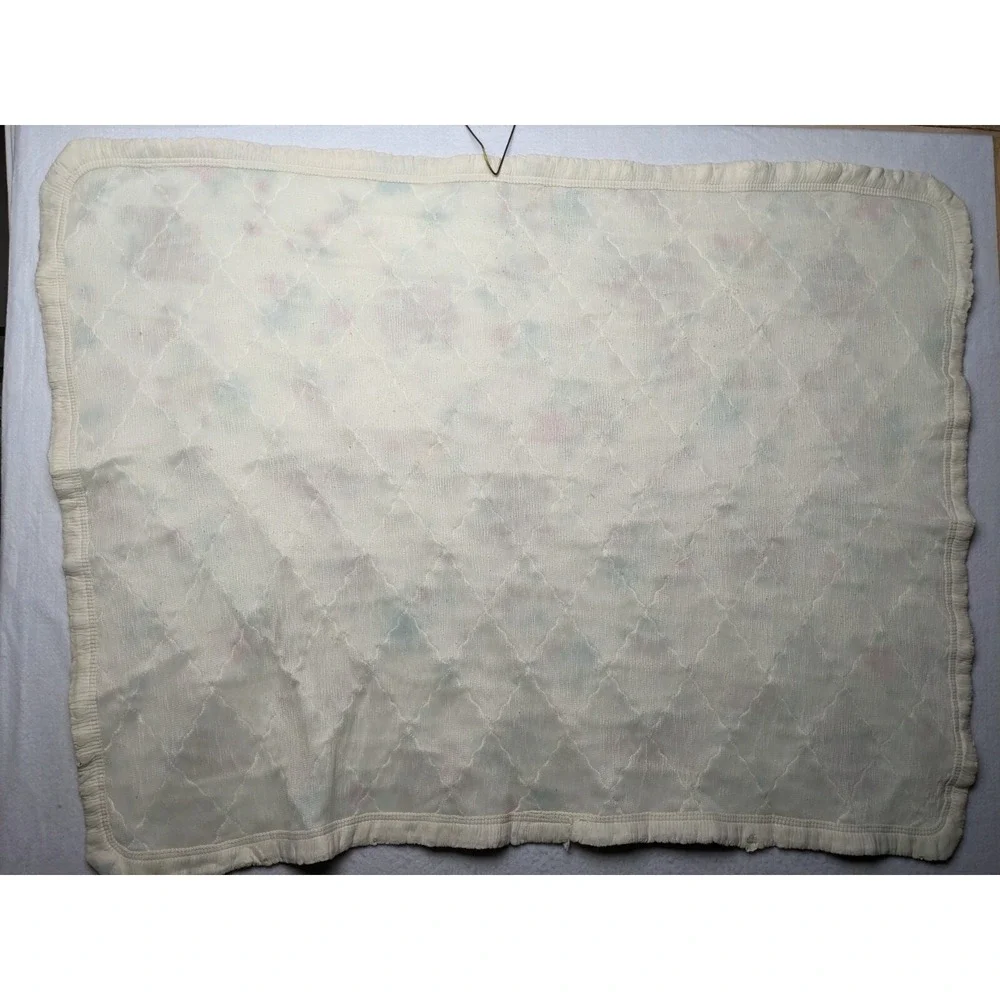 Vintage Baby Quilt Bears Bubbles Flowers 33x54 Inch‎